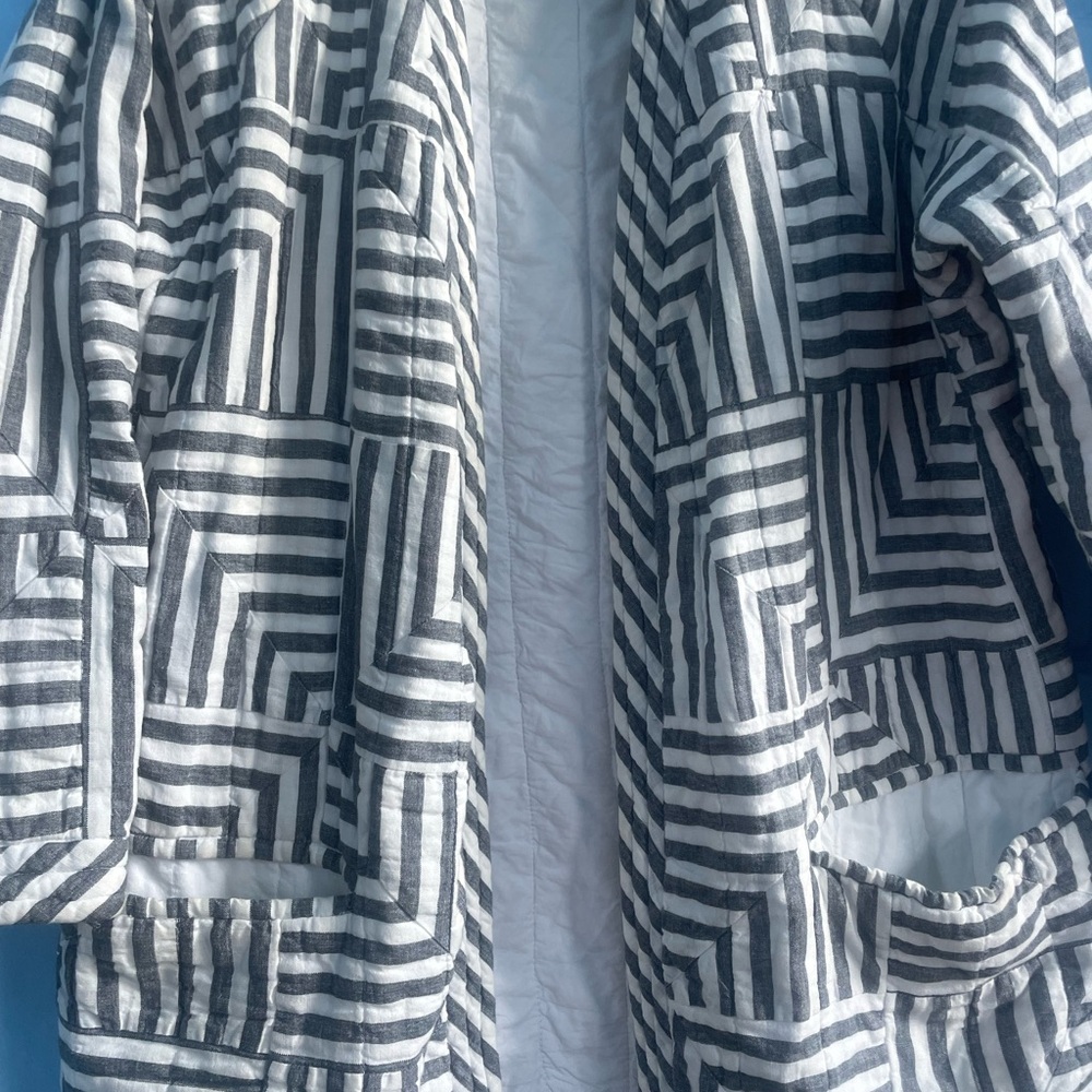 Geometric Patterned Gray Teddy Jacket - image 2